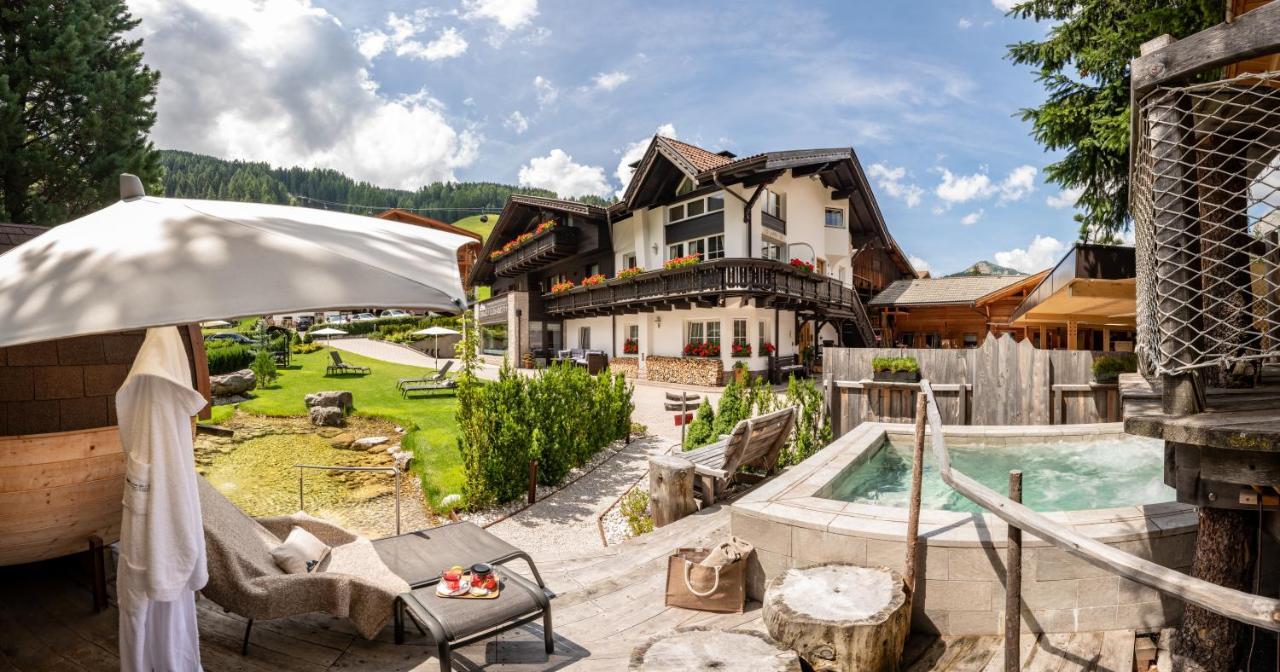 Chalet Elisabeth Dolomites Alpin & Charme Ξενοδοχείο Σέλβα ντι Βαλ Γκαρντένα Εξωτερικό φωτογραφία